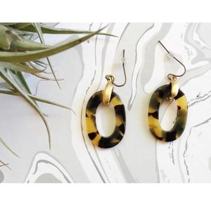Vintage tortoise shell earrings, turtle shell
